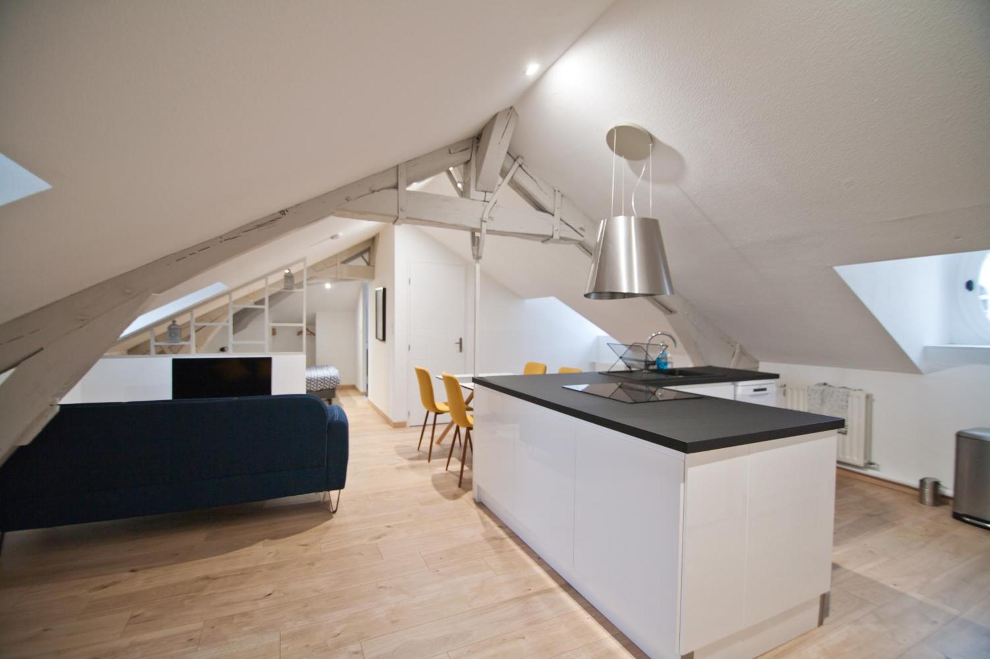 Le Saint Nicolas Apartment *
